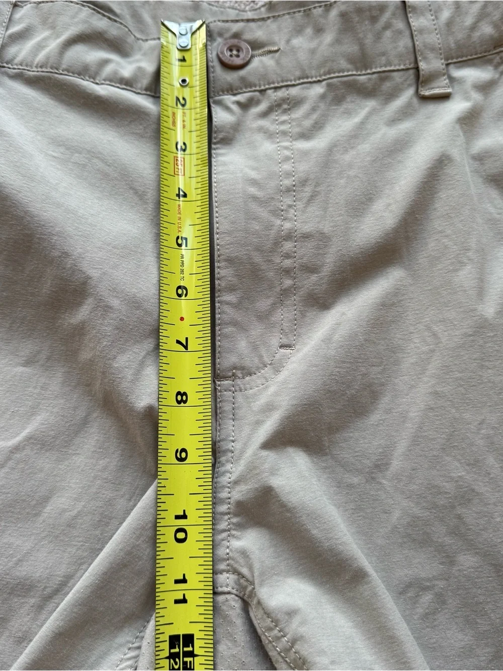 Huk Next Level Men's XL Performance Fishing Shorts Khaki 7.5